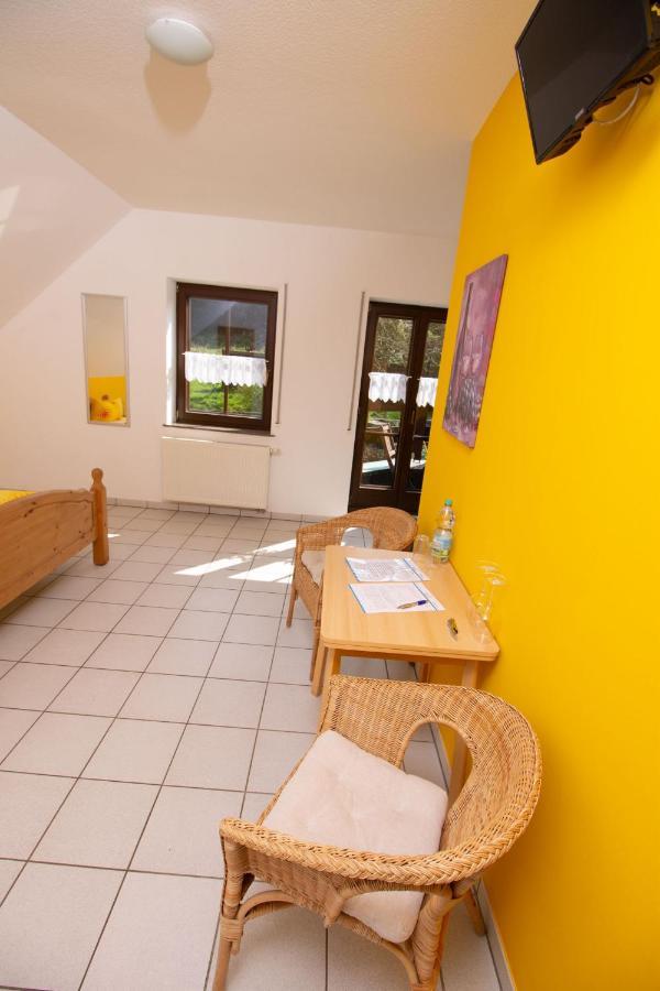 Weingut Christian Bucher Burg  Exteriör bild